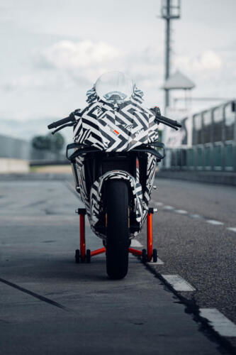 KTM 990 RC R PROTOTYPE (27)