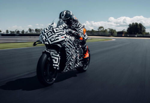 KTM 990 RC R PROTOTYPE (33)