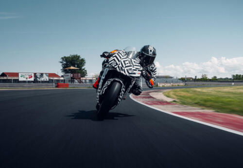 KTM 990 RC R PROTOTYPE (35)