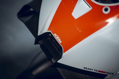 KTM-990-RC-R-Track-2026_Detail_03
