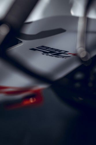 KTM-990-RC-R-Track-2026_Detail_35