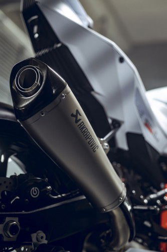KTM-990-RC-R-Track-2026_Detail_41