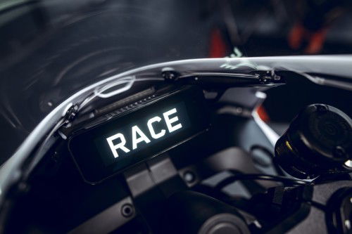 KTM-990-RC-R-Track-2026_Detail_61