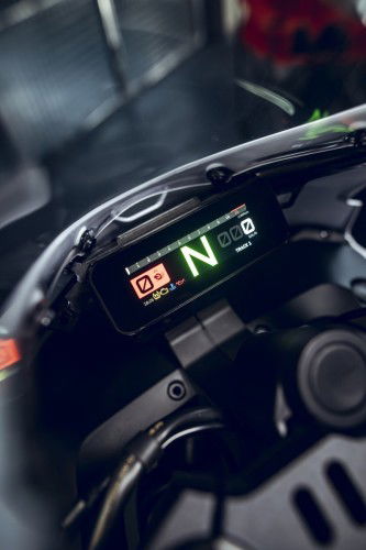 KTM-990-RC-R-Track-2026_Detail_62