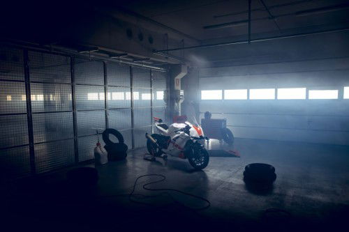 KTM-990-RC-R-Track-2026_Static_40