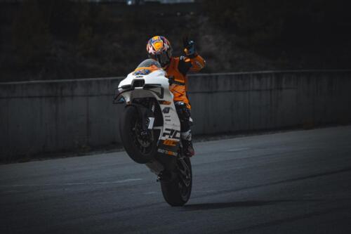 KTM RC 8C - 2024 (13)