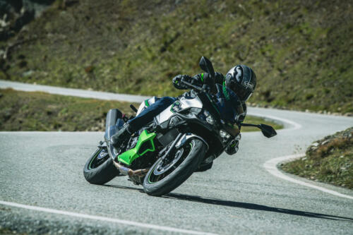 Kawasaki Ninja 7 Hybrid (1)