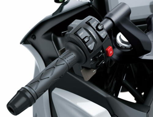 Kawasaki Ninja 7 Hybrid (14)