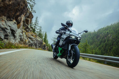 Kawasaki Ninja 7 Hybrid (3)