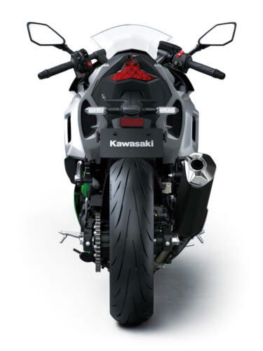 Kawasaki Ninja 7 Hybrid (39)