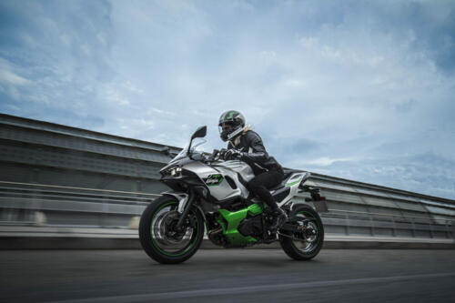 Kawasaki Ninja 7 Hybrid (5)