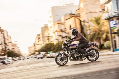 Kawasaki Z900RS 2026 (1)