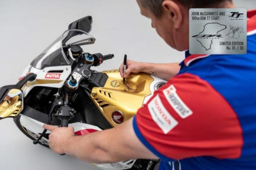 Limited Edition Honda CBR1000RR-R Fireblade SP Special Livery in John McGuinness 100th TT Start Replica (2)