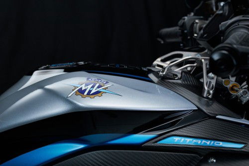 MV Agusta Rush Titanio - 2026 (2)