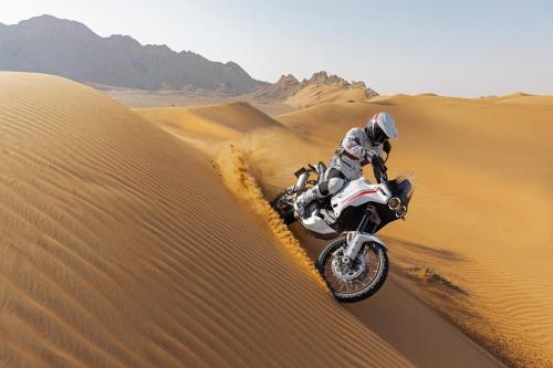 MY22_Ducati_DesertX-_95__UC356424_High