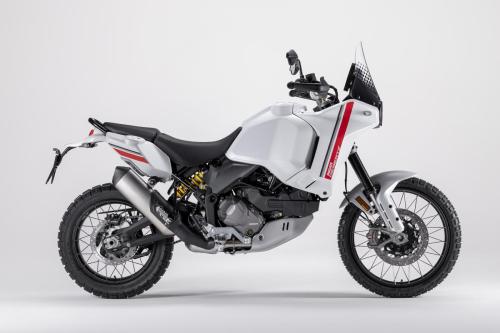 MY22_Ducati_Desert_X_20_UC356306_High