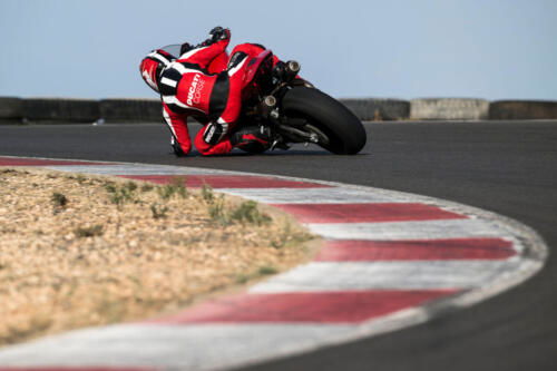 MY25_PANIGALE_V2S_DINAMICHE _1__UC719955_High