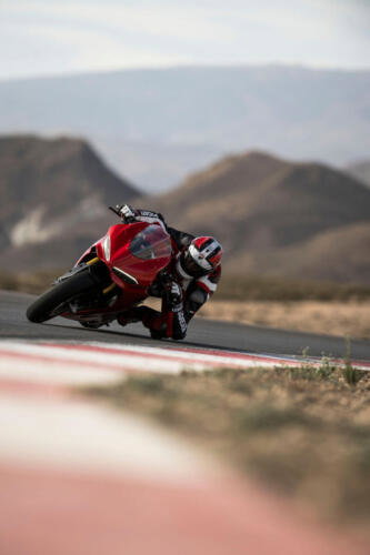 MY25_PANIGALE_V2S_DINAMICHE _6__UC719961_High