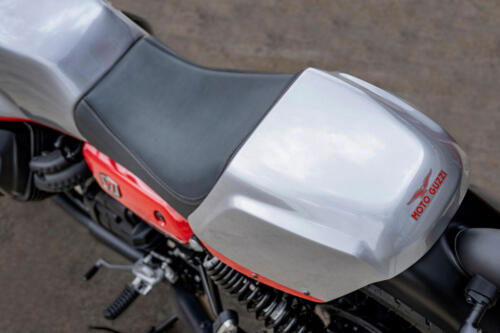 Moto Guzzi V7 Stone Corsa - 2024 (15)