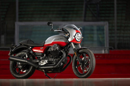 Moto Guzzi V7 Stone Corsa - 2024 (17)