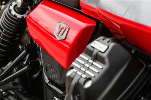 Moto Guzzi V7 Stone Corsa - 2024 (19)
