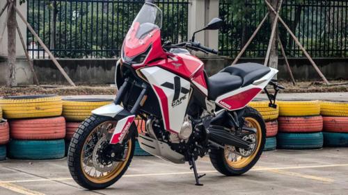 Moto Morini X-Cape 1200 Adventure (1)