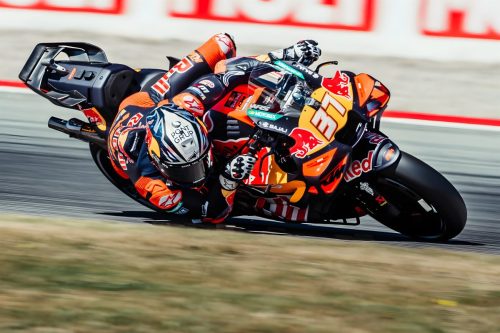 Pedro Acosta auf der Red Bull KTM RC16 auf der Strecke – MotoGP Catalunya GP Barcelona 2026