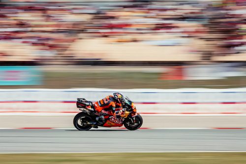 Pedro Acosta auf der Red Bull KTM RC16 Seitenansicht – MotoGP Catalunya GP Barcelona 2026