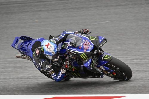 Alex Rins auf der Yamaha YZR-M1 Nummer 42 in Schräglage Seitenansicht – MotoGP Catalunya GP Barcelona 2026