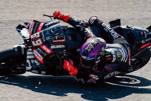 Jorge Martin auf der Aprilia RS-GP in Schraglage – MotoGP Italien GP Mugello 2026