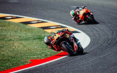 Pedro Acosta auf der KTM RC16 beim Bremsen – MotoGP Italien GP Mugello 2026