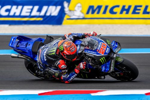 Fabio Quartararo auf der Yamaha YZR-M1 mit Startnummer 20 in Schräglage, Nahaufnahme – MotoGP Ungarn GP Balaton Park 2026