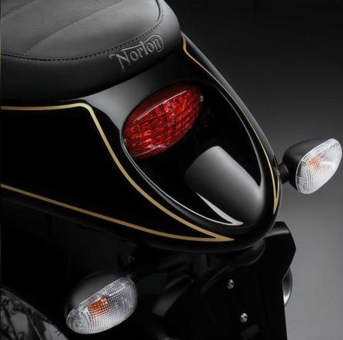 Norton Commando 961 (18)