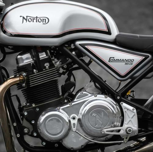 Norton Commando 961 (9)
