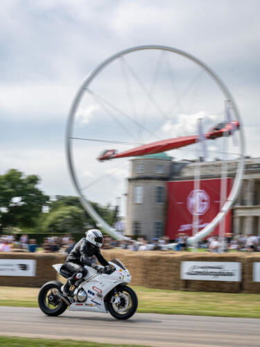 Norton V4SV One of One_White Charger_2