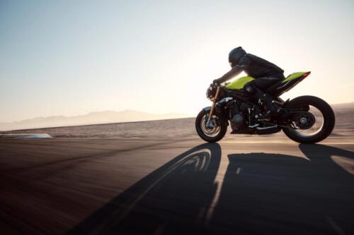 OE_SpeedTriple1200RX_MY25_05242_JP