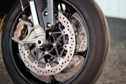 OE_SpeedTriple1200RX_MY25_08117_JP