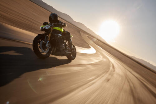 OE_SpeedTriple1200RX_MY25_09142_JP