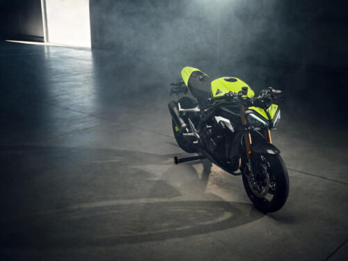 OE_SpeedTriple1200RX_MY25_18624_JP