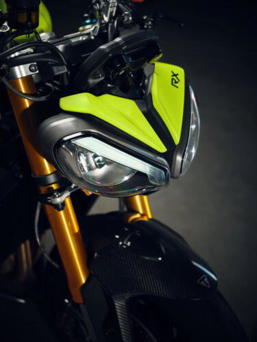 OE_SpeedTriple1200RX_MY25_18742_JP