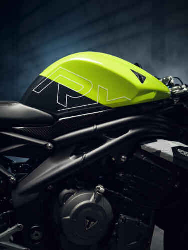 OE_SpeedTriple1200RX_MY25_18784_JP