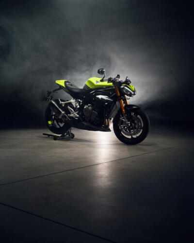 OE_SpeedTriple1200RX_MY25_18891_JP