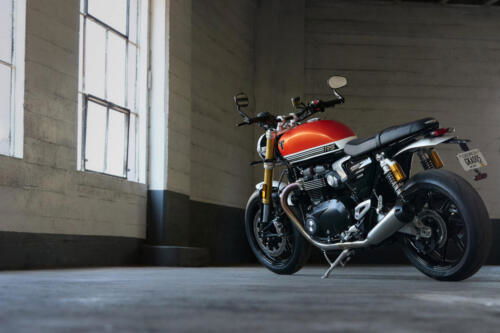 OE_SpeedTwin1200RS_MY25_CW4I3575_GE