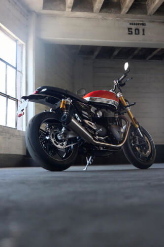 OE_SpeedTwin1200RS_MY25_CW4I3721_GE