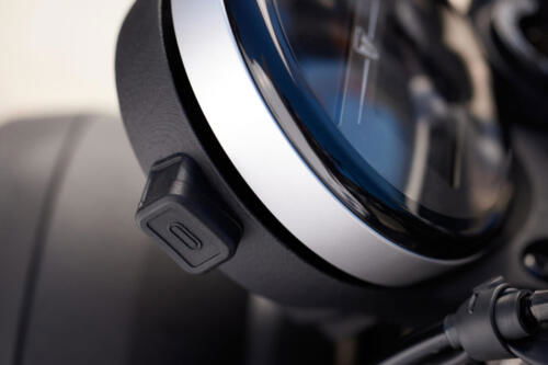 OE_SpeedTwin900_MY25_000324_JP