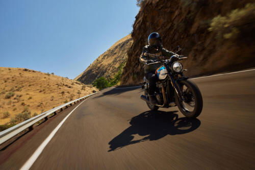 OE_SpeedTwin900_MY25_010502_JP