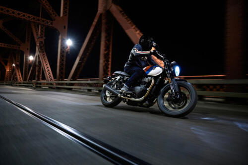 OE_SpeedTwin900_MY25_016722_JP