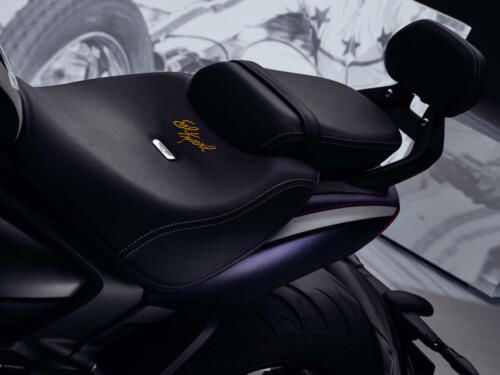 Rocket3GT_Evel-Knievel_MY25_015