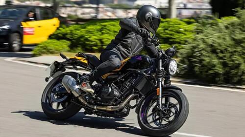 Royal Enfield Guerilla 450 (24)