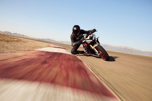 Street Triple 765 RX (9)